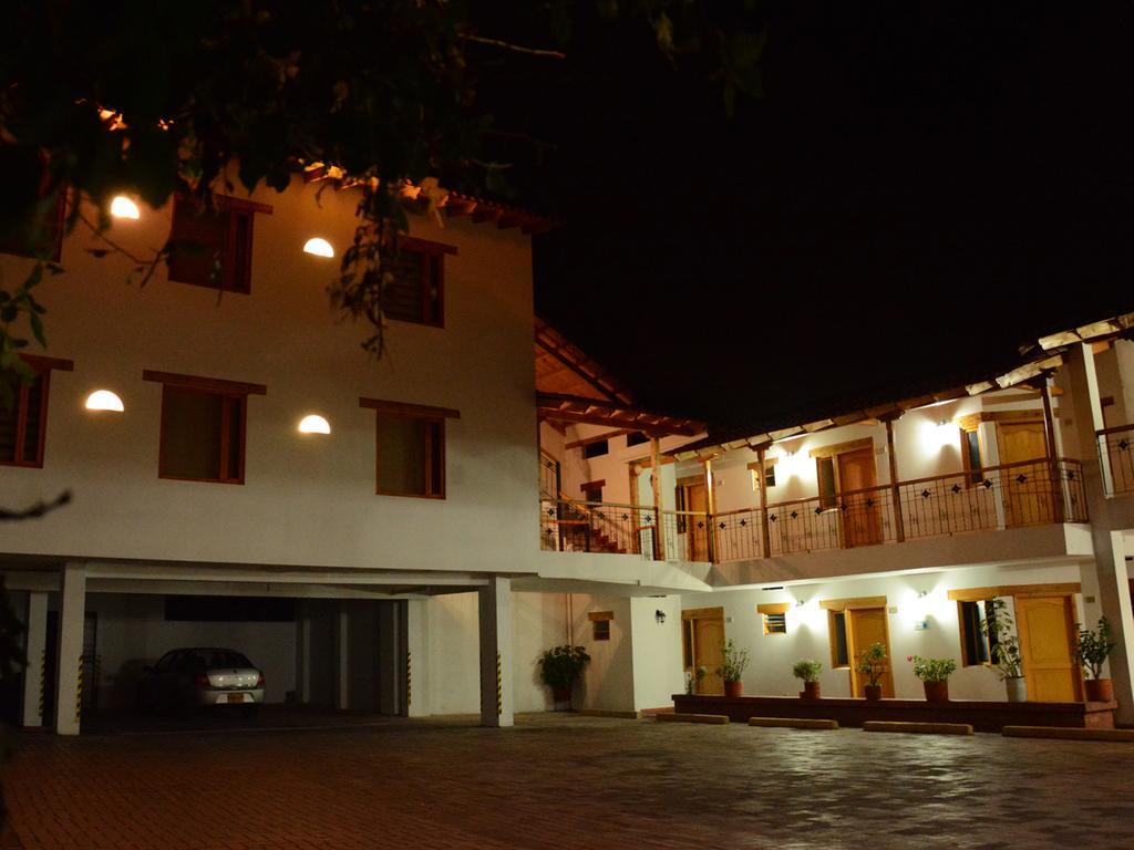 Hotel Cacique Real Zipaquirá Exterior photo